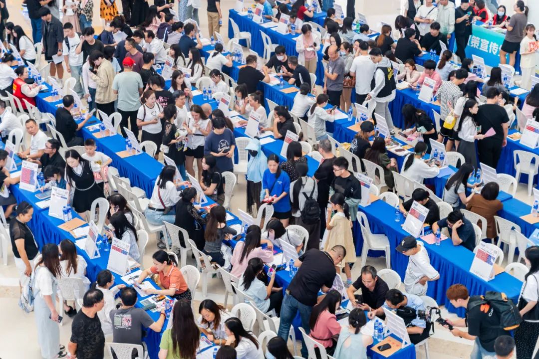 招聘会_招聘会心得体会_招聘会的信息去哪里找