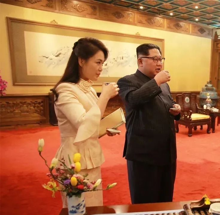 北韓刮起時尚風，金將軍欽定的「平壤最流行」服飾長什麼樣？ 時尚 第19張