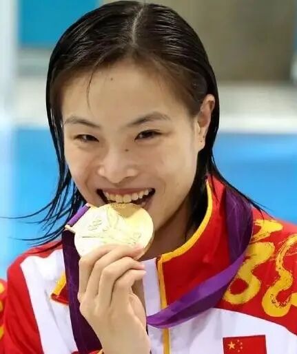 金牌纯金的奥运会_金牌奥运纯金会是黄金吗_奥运会金牌是纯金吗