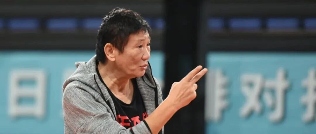 关注｜恒大退场，方岩告别！中国排球最特别的一页翻过去了