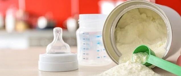 推荐固体饮料给婴幼儿，医生被停职？警惕！长期食用对婴幼儿身体伤害大