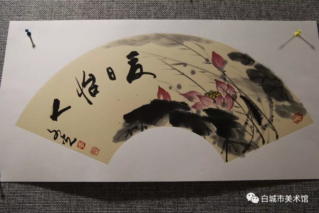 《祖国万岁一一庆祝新中国成立70 周年》大型书画扇面展在吉林省白城市博物馆开幕 《祖国万岁一一庆祝新中国成立70 周年》大型书画扇面展在吉林省白城市博物馆开幕