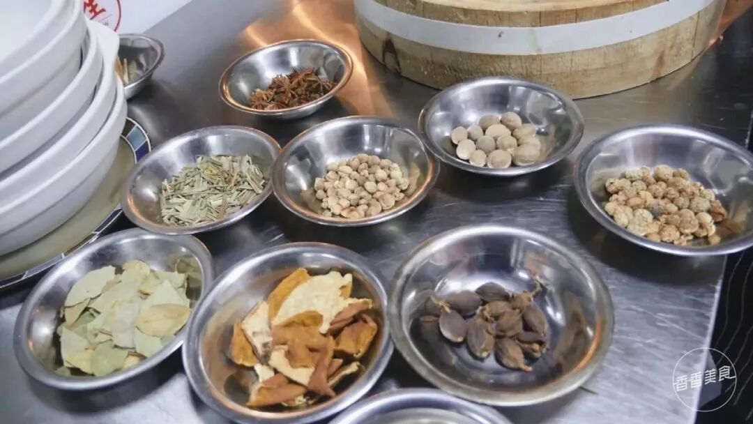 饭店毛血旺的材料_做毛血旺的配料都有什么_毛血旺需要哪些食材