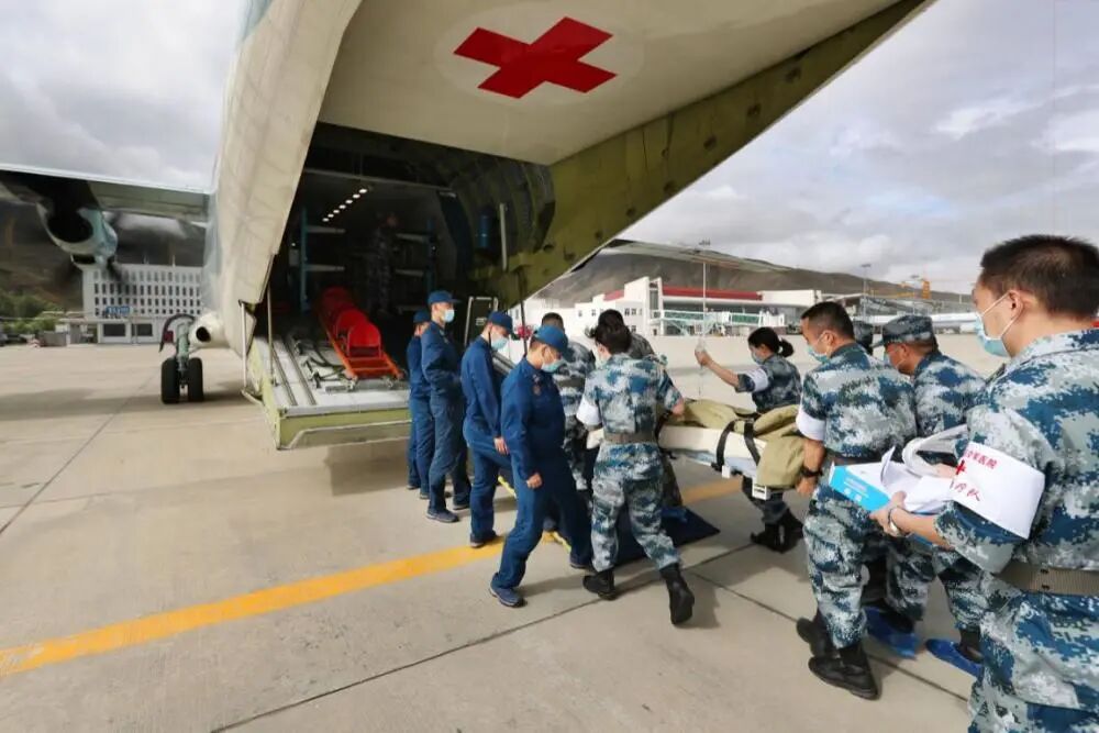 能做手術、媲美小型醫院，運9醫療救護機內部全披露的圖7