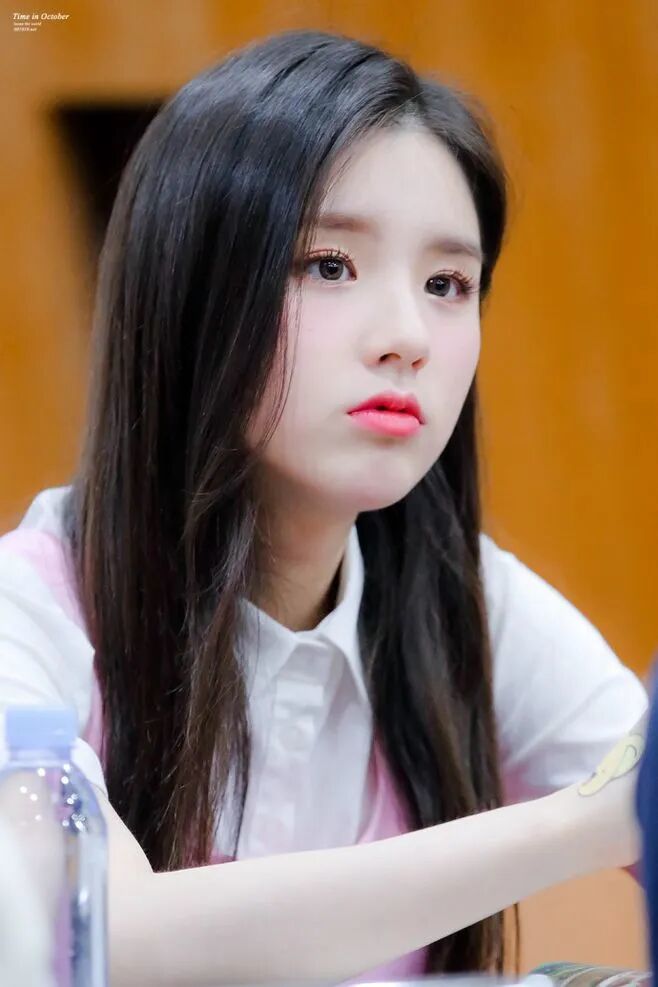 南韩五代神颜绝对有她一席之地田姬振混血儿般颜值惊艳众人