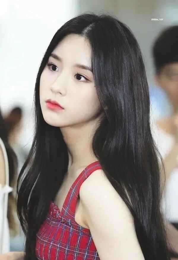 南韩五代神颜绝对有她一席之地田姬振混血儿般颜值惊艳众人