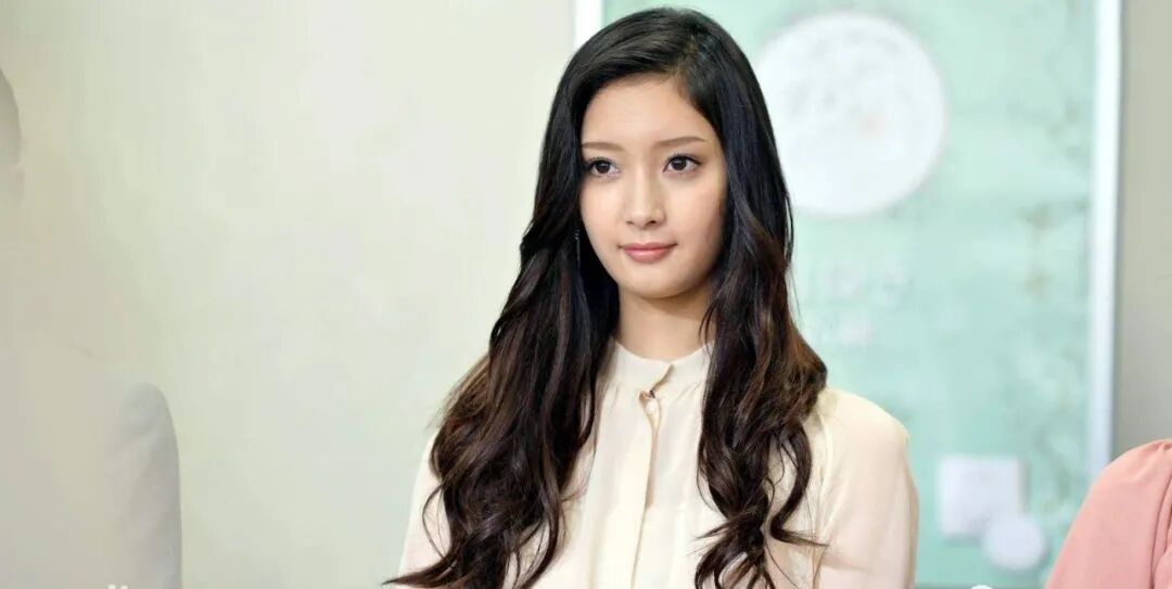 她有日本第一美腿称号菜菜绪颜值和身材比例让无数宅男沦陷