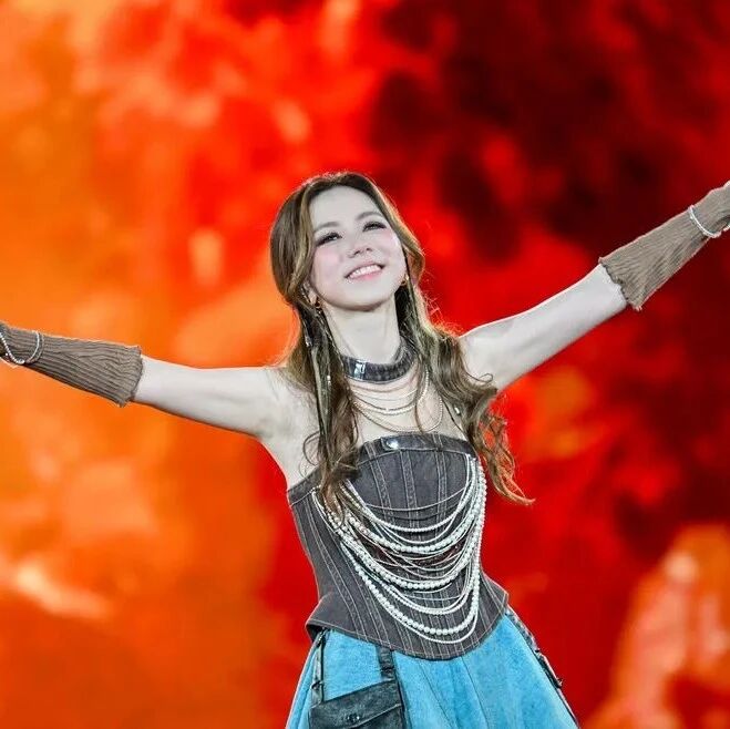 邓紫棋初写科幻就角逐大奖?老幻迷通读全书有话说