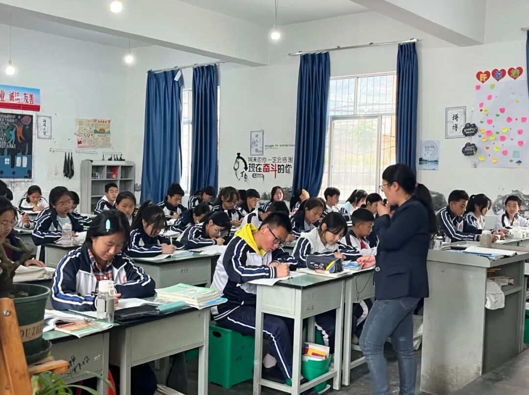 高等教育普及率怎么算_普及高等教育阶段比率_中国高等教育普及率