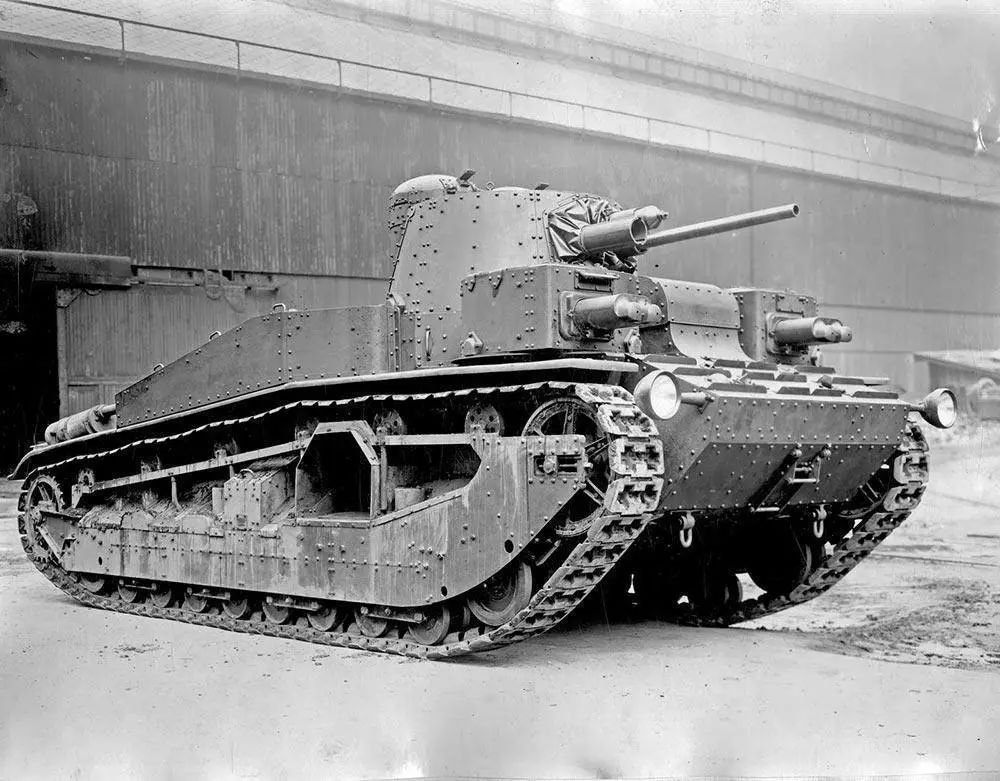 三头六臂的“钢铁怪兽”——多炮塔式坦克全扫描（1）的图5