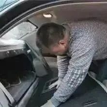 车上隐藏的秘密逃生暗道，你可以一辈子不用，但必须要知道！