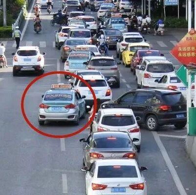 车主虚线变道却被扣分罚款？交警：这几种情况，虚线也不能变道！