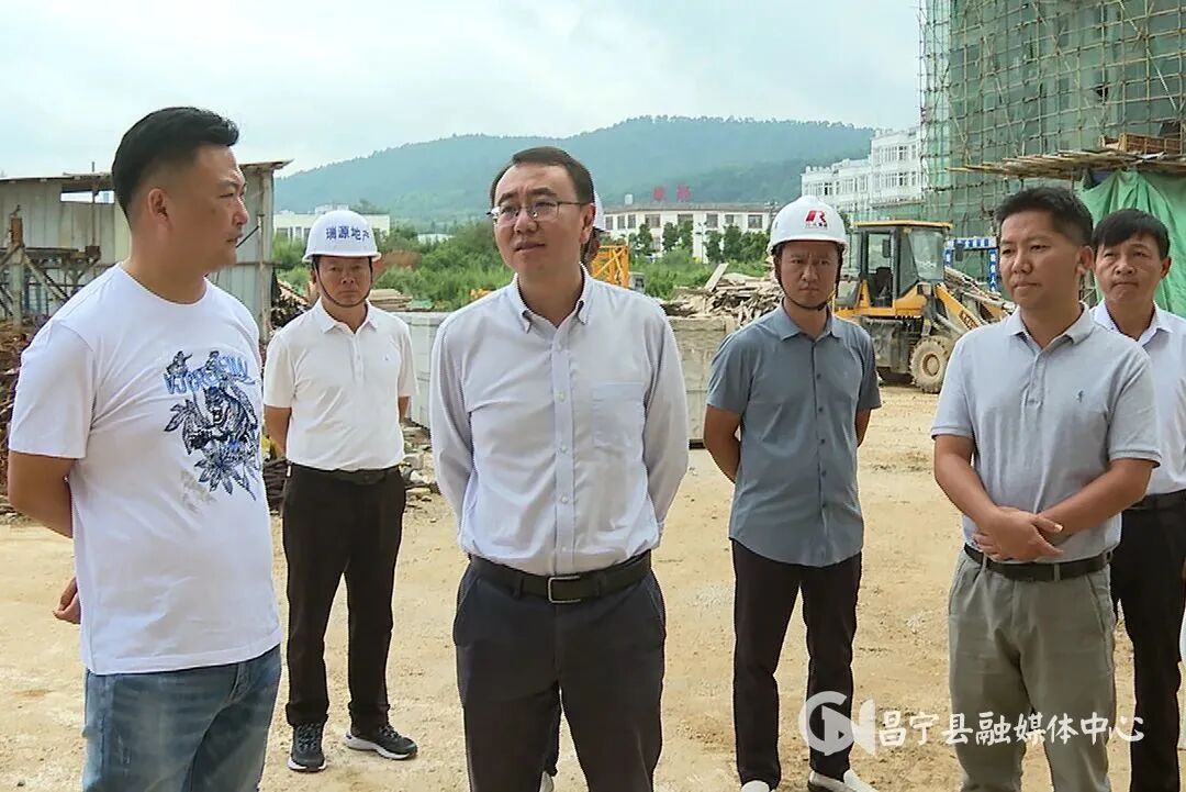 67杨斌斌带队到田园镇督导检查安全生产工作并走访企业