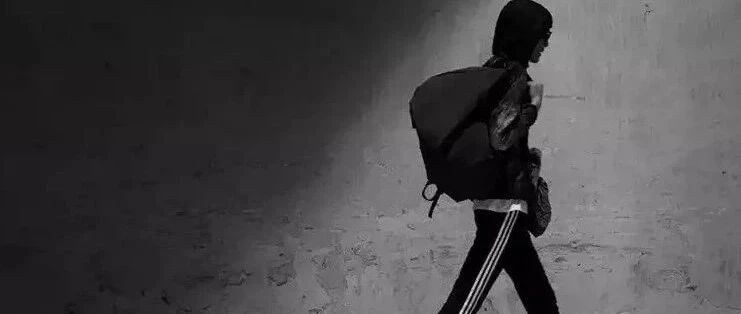 校园之外没有温室，长大之后没有儿戏（老师转给家长）