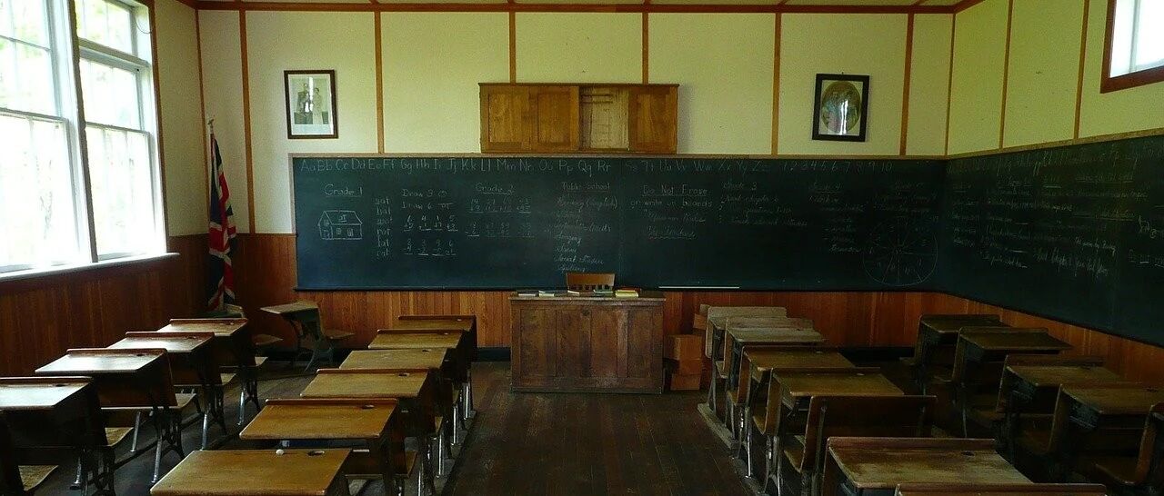 又一老师补课被举报，真相被曝光，被骂的却是家长！