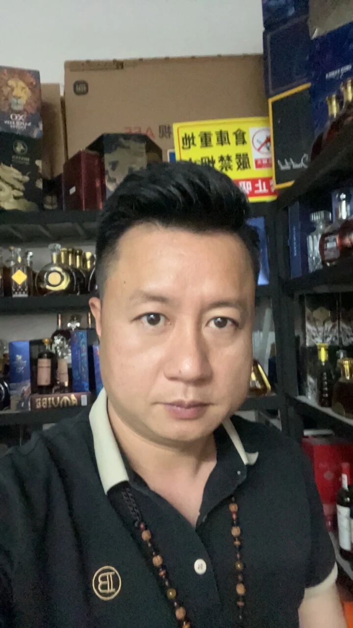 澳门黎主任香港仓