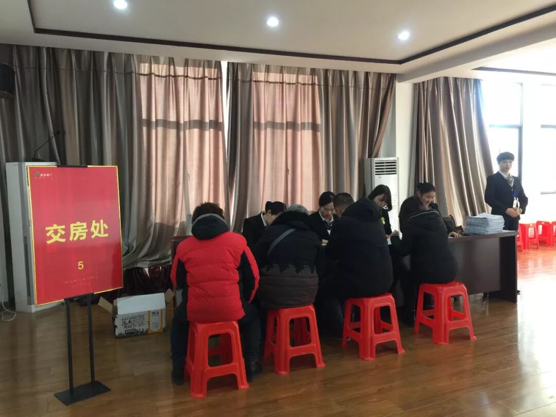 盐城364户家庭喜领公租房钥匙 周围设施俱全