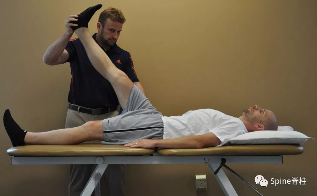 4,fair test(flexion,  adduction and  internal rotation)患者取