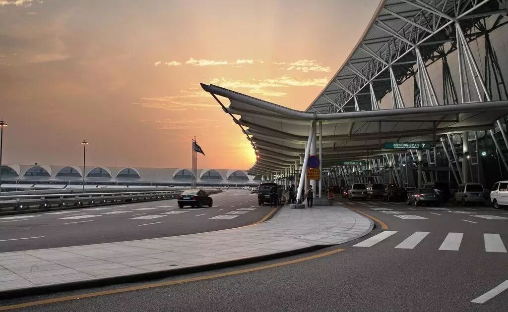 省机场集团战略发展部部长林佩群在论坛上表示,珠三角新干线机场确定