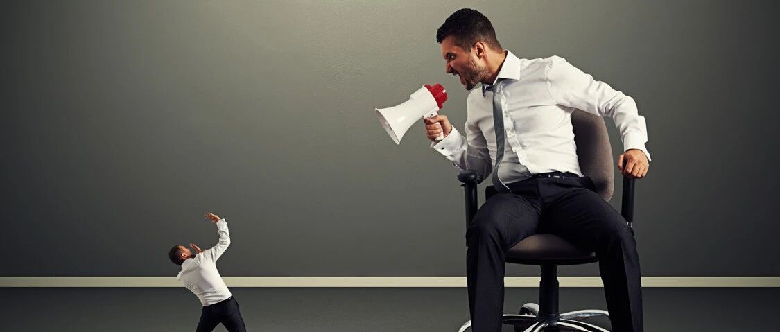 “骗子”还是“先知”？团车和理想两大CEO互“骂”背后……