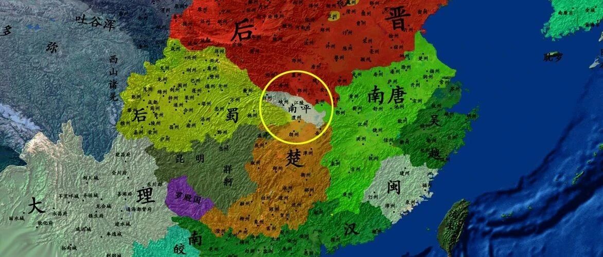 这个弹丸小国的延续，全靠耍流氓