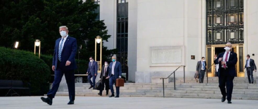 特朗普离开了医院……