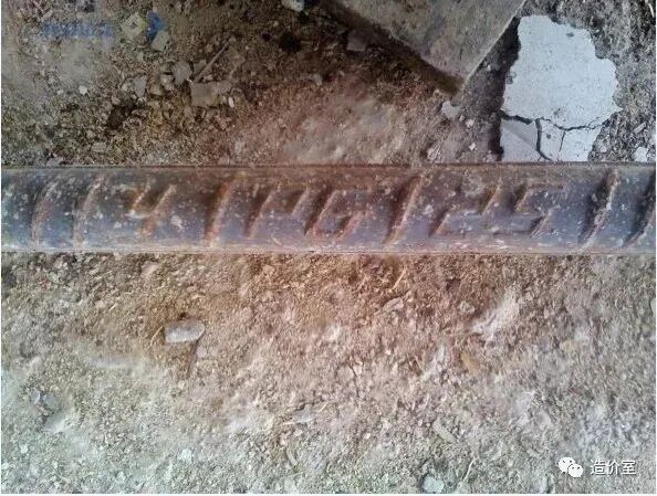 钢筋型号规格及代号字母 钢筋上的数字和字母代表什么意思？