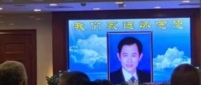 “功夫巨星”李连杰被造谣去世，网友却更关心他的两任妻子