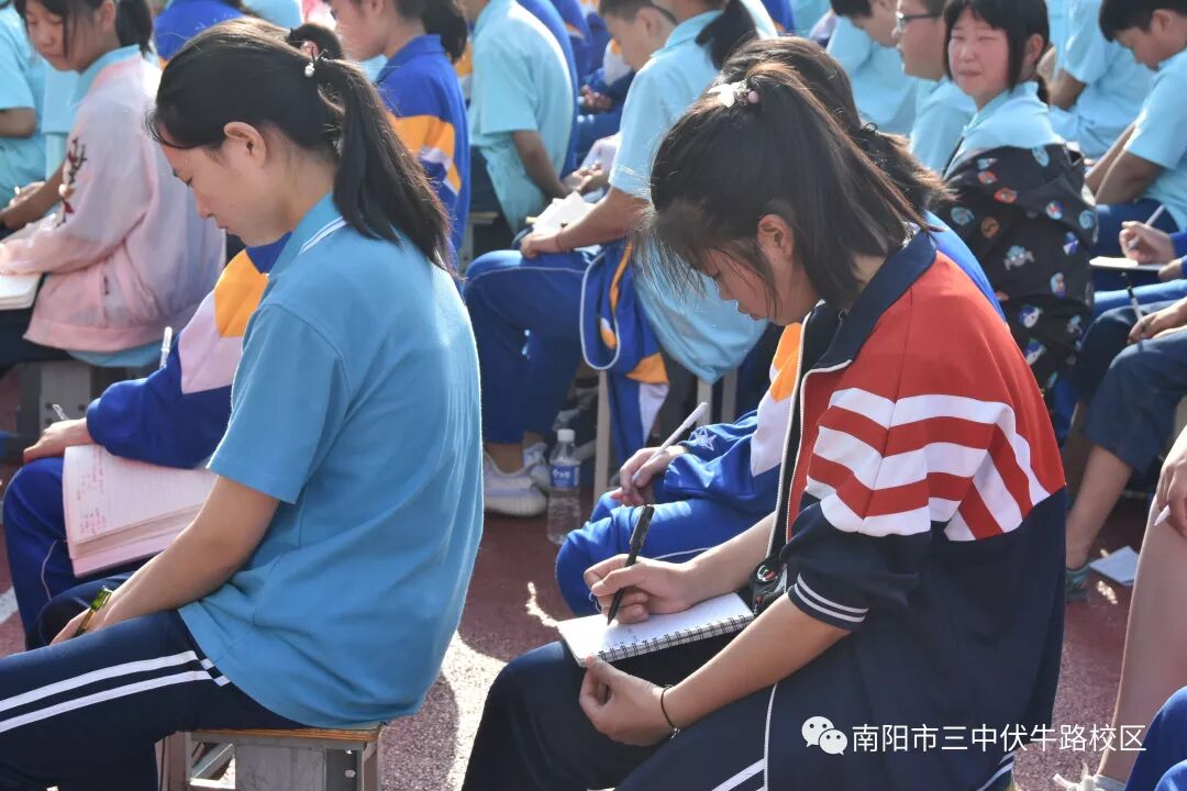 莅临拼音怎么读_斛怎么读拼音斛怎么读拼音_拔冗莅临怎么读