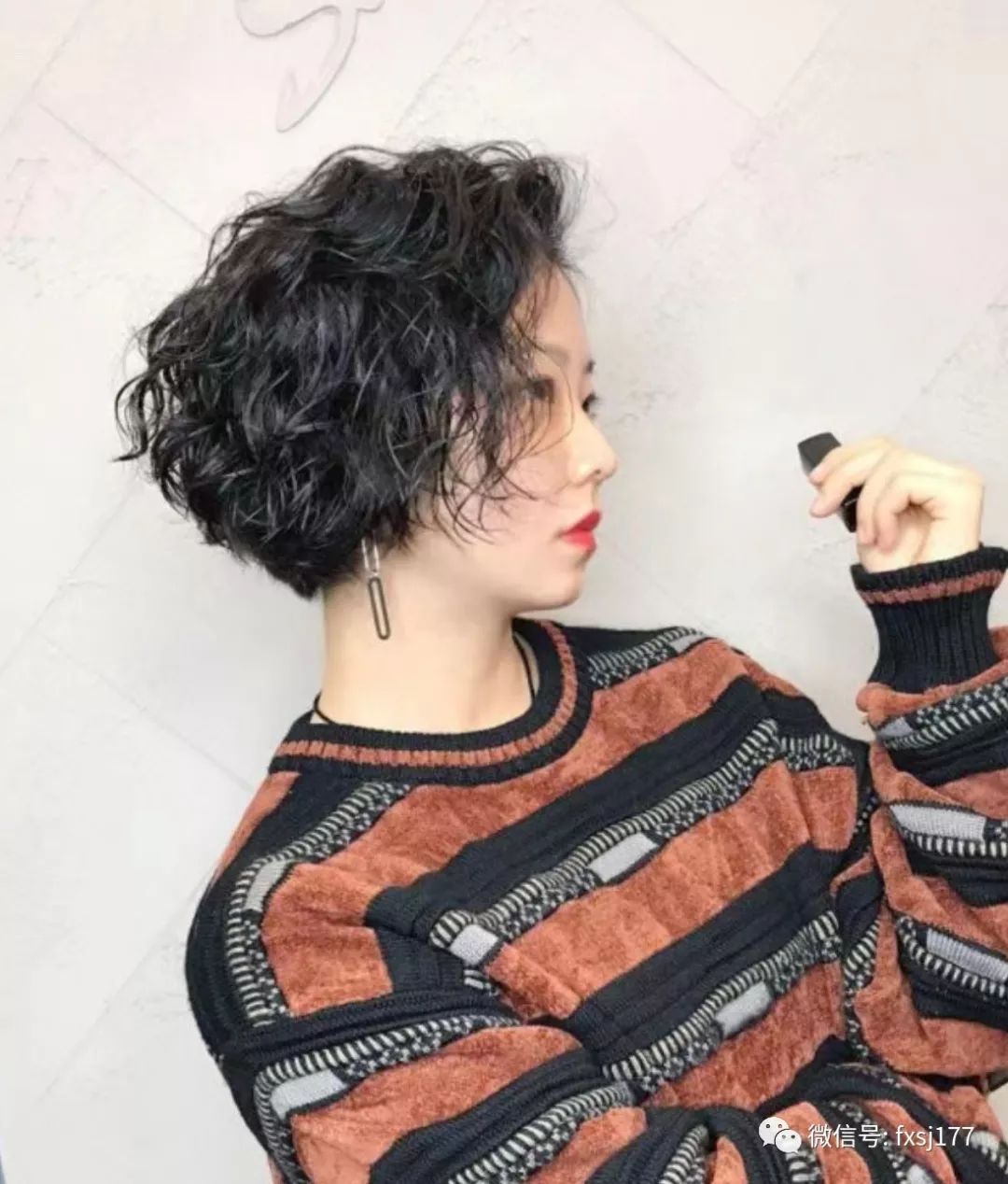 【髮型設計】2019年冬季「小卷燙」正流行 形象穿搭 第21張