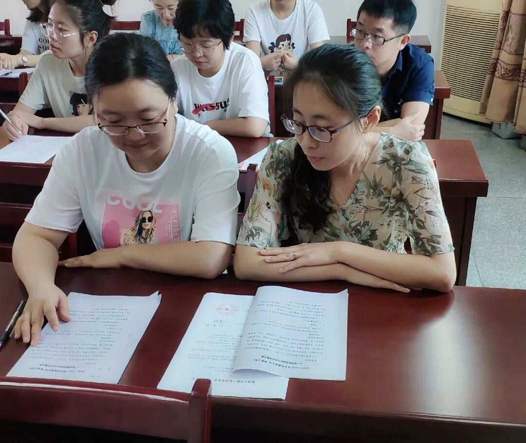 师徒结对同勉共进蒋垛中学2020年青蓝工程师徒结对仪式