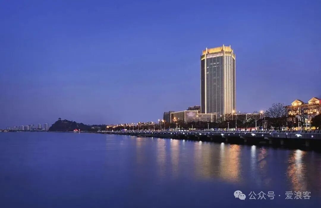 IHG钻石卡免费匹配攻略 民生百夫长黑金最容易 附美团酒店优惠