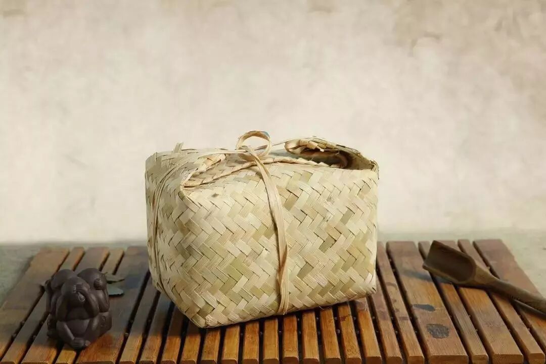 黑茶天尖低调奢华，尽显王者气息