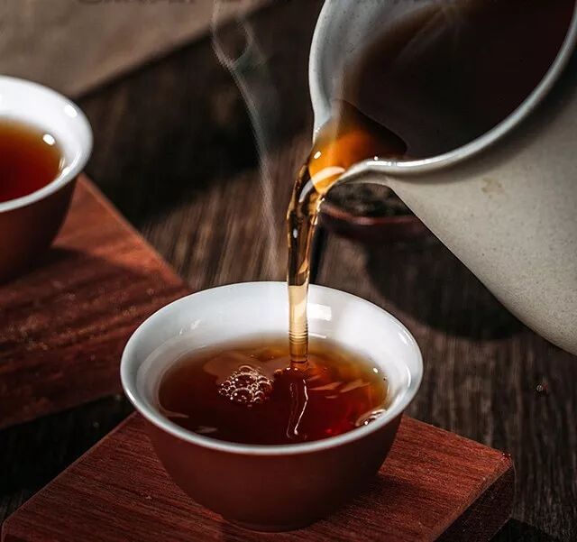 在黑茶的清韵中，体验身心的灵修！