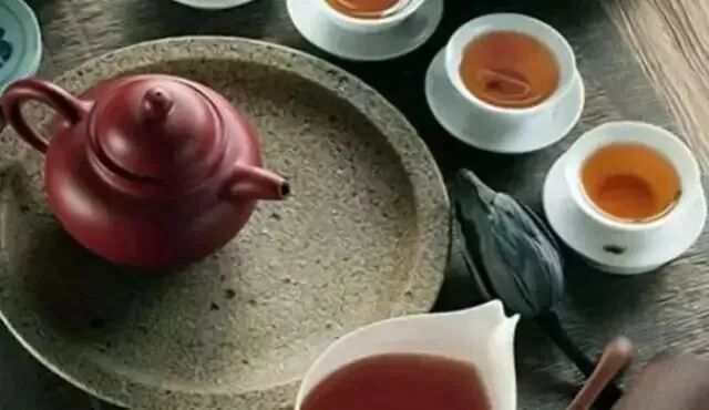 学会了喝茶，老了也有事做，国庆快乐