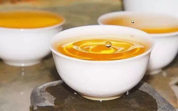 喝黑茶好处多，最重要的是这四个！