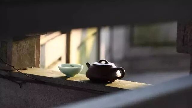 黑茶，端起是饮，放下是品