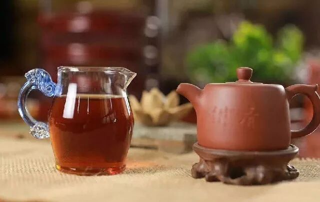 “水”是生命之源，黑茶是自然的“精灵”！