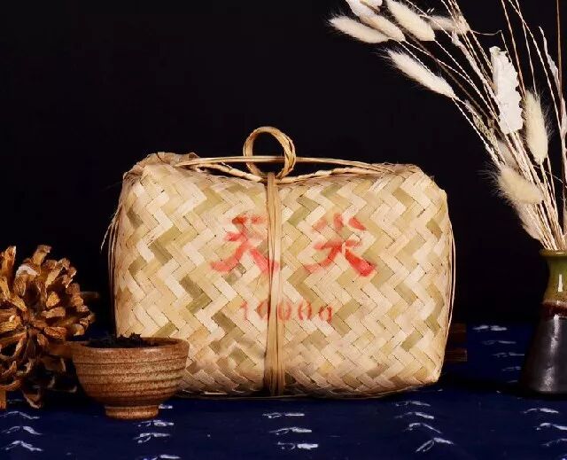 安化天尖茶匠心之作 古朴、自然、和谐