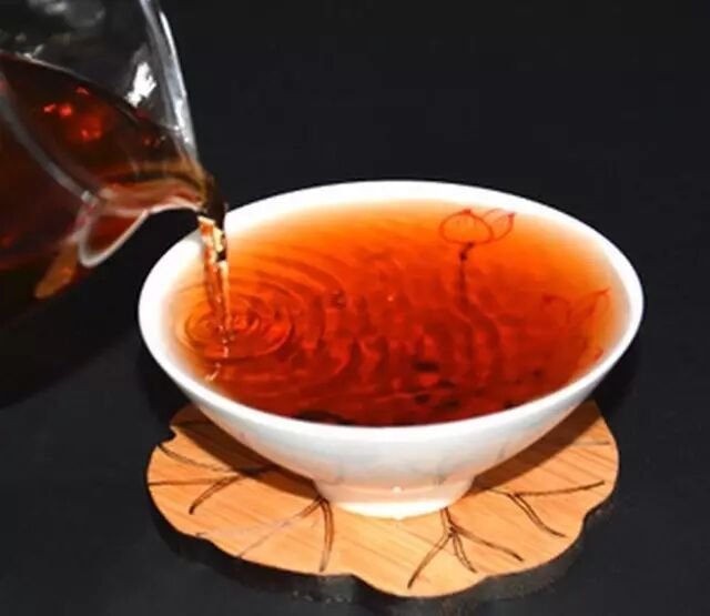 黑茶虽糙，但是茶中粗粮营养不少 ​