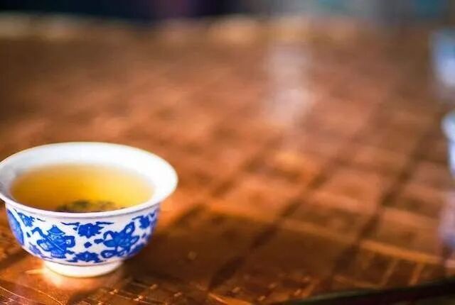 等这一切都过去，我想约你喝杯茶！