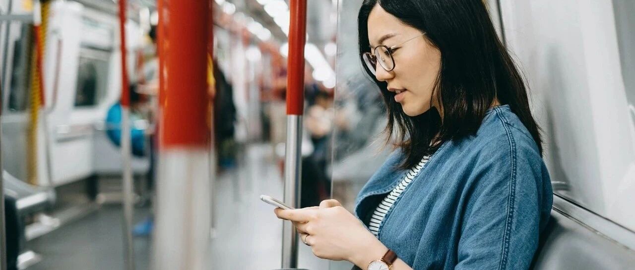 朋友圈被公司“无偿征用”，该怎么办？