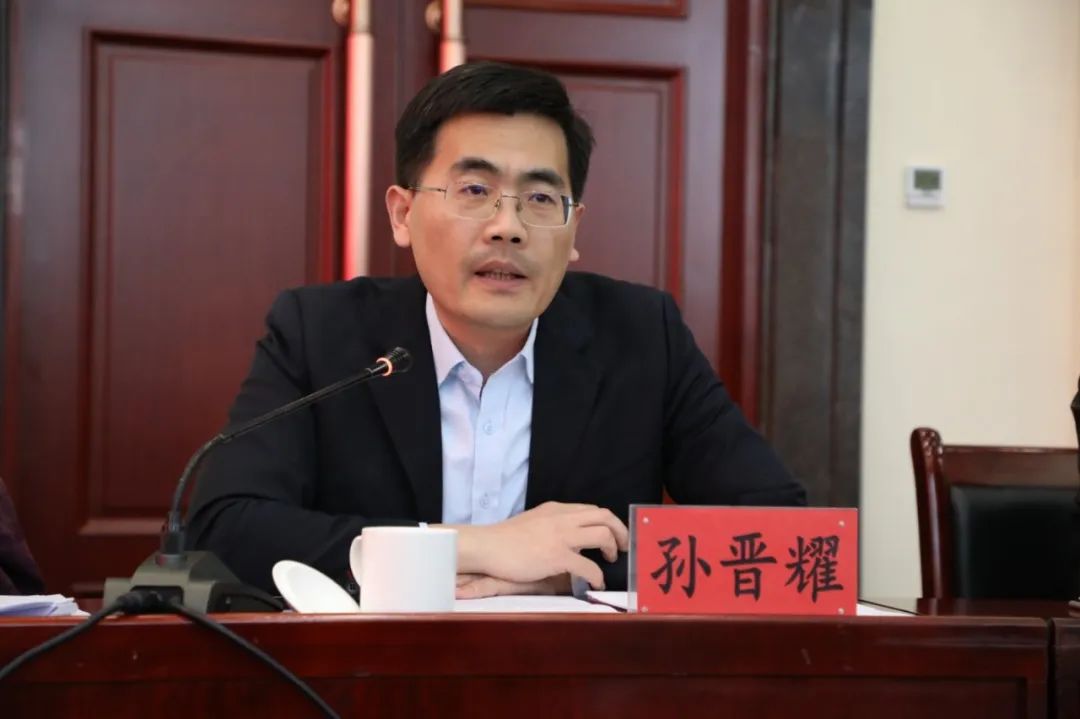 内蒙古文艺评论工作座谈会发言摘编 第4张