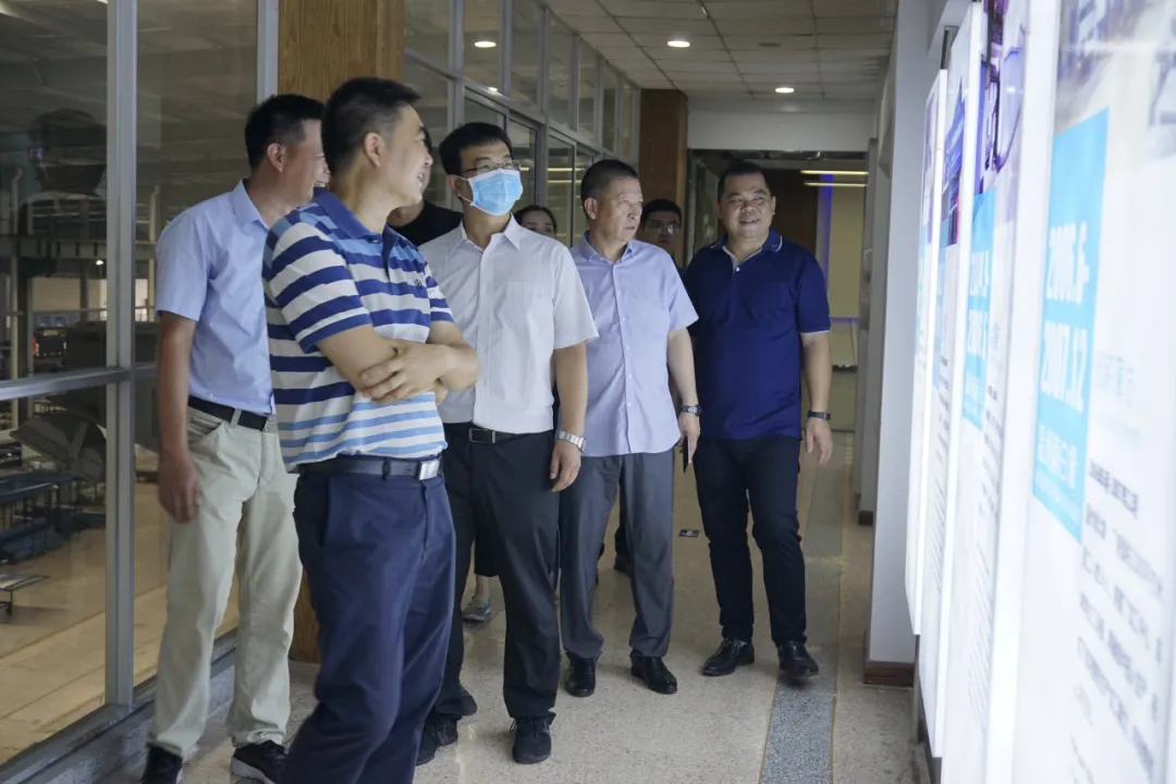 澳门威尼斯人(www.74006.com),工业冷水热泵机组,农业环境冷暖产品,中央空调,低温化工,空调末端系列,官方网站 澳门威尼斯人(www.74006.com),工业冷水热泵机组,农业环境冷暖产品,中央空调,低温化工,空调末端系列,官方网站