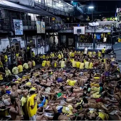 ​菲律宾监狱太挤了，所以他们打算把戒毒所改成监狱！