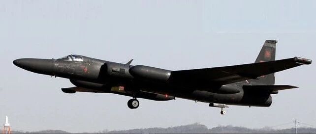 【解局】美军机擅闯解放军演习禁飞区，想“碰瓷”？