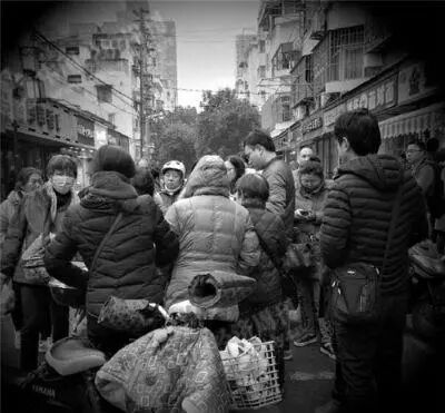 钱宝网300亿骗局崩了 投资人为何要把骗子保出来?