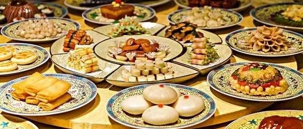 【岛妹街采】吃不了？您就“兜”着走呗