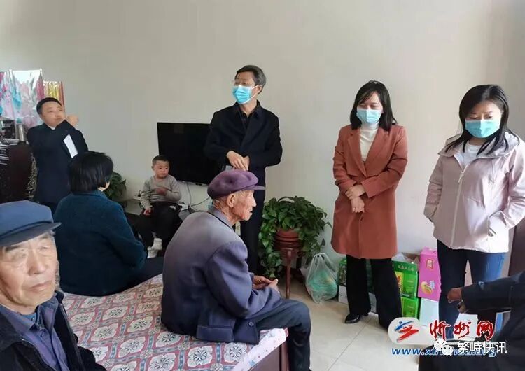 韩红英 张漓雅深入基层调研指导疫情防控工作