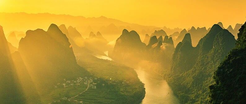 国庆火车票今天开售，多地发布中秋国庆旅行提示